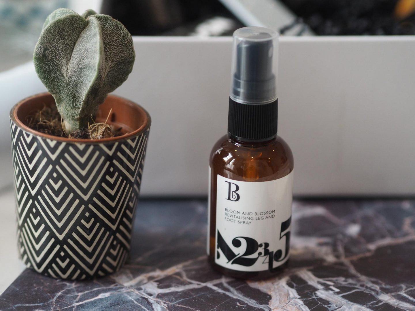 Lookfantastic #LFSparkle Box - Product: Bloom and Blossom Revitalizing Foot and Leg Spray