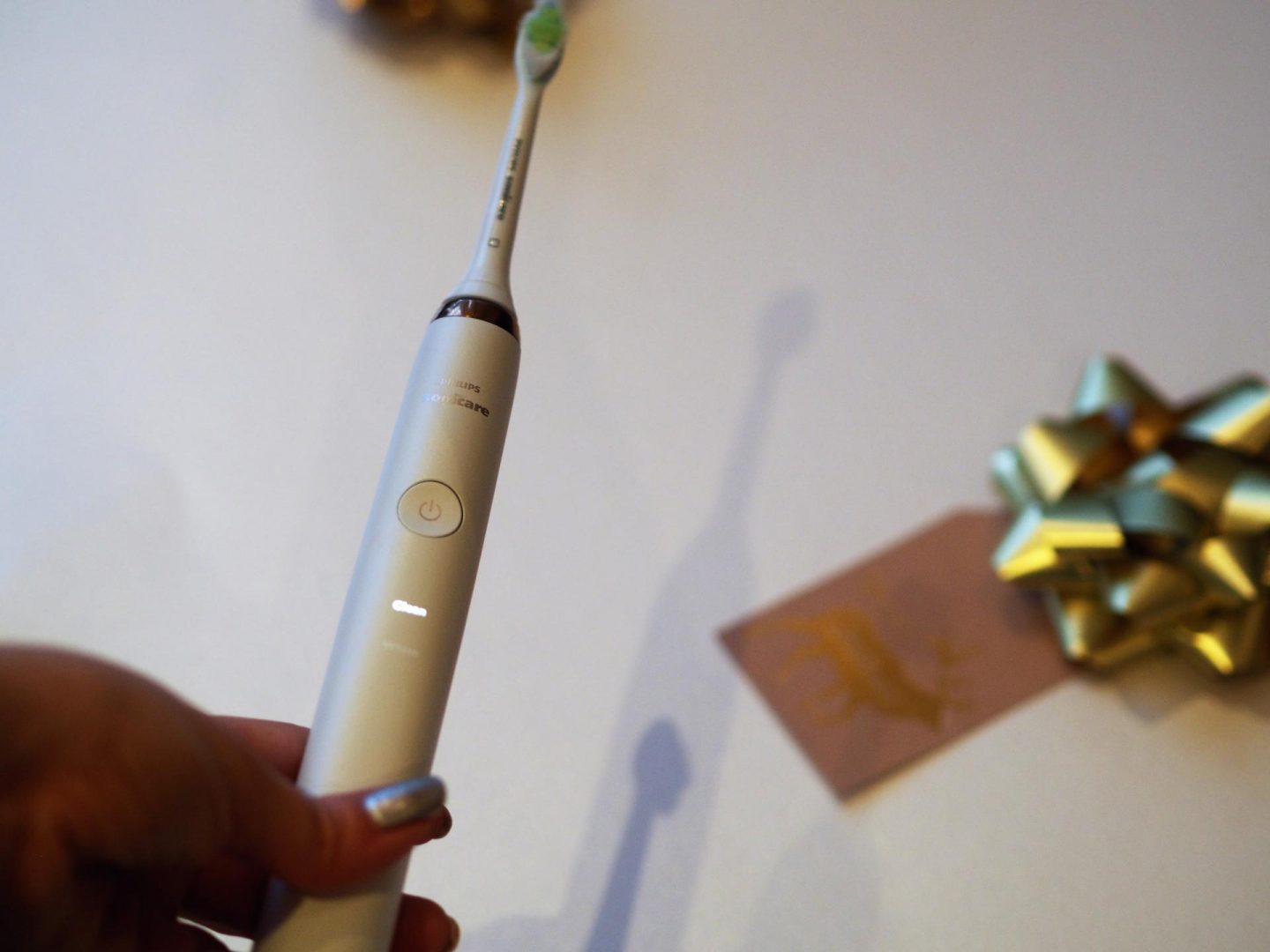 Philips Sonicare Diamond Clean Rechargeable Toothbrush - Rose Gold