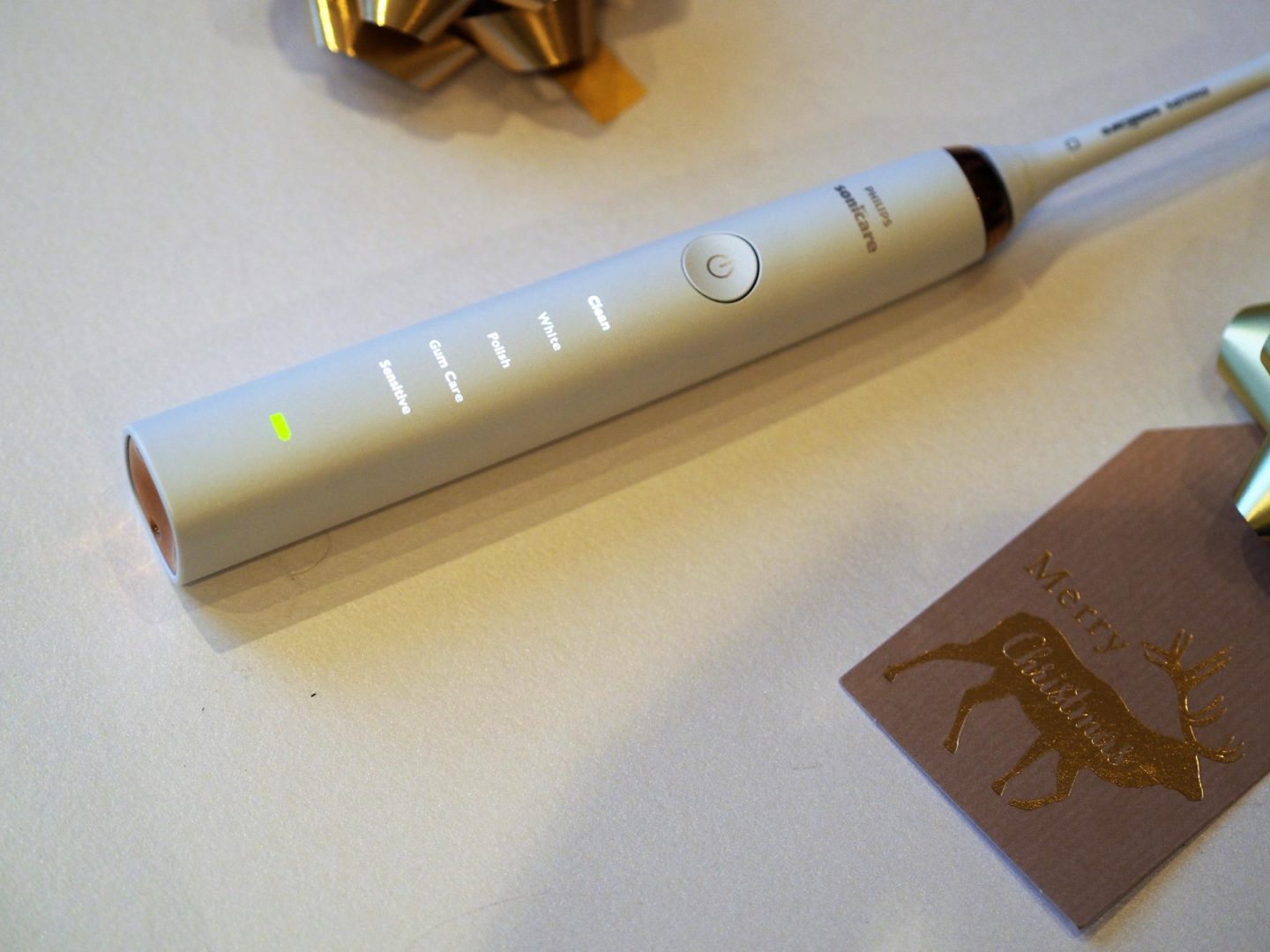 Philips Sonicare Diamond Clean Rechargeable Toothbrush - Rose Gold