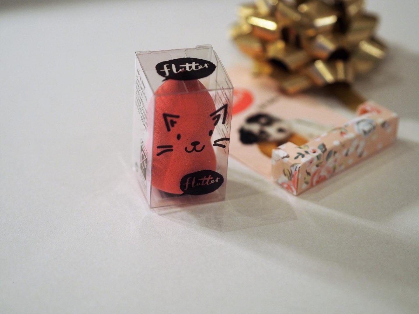 Flutter Lip Balm & Make-Up Sponge