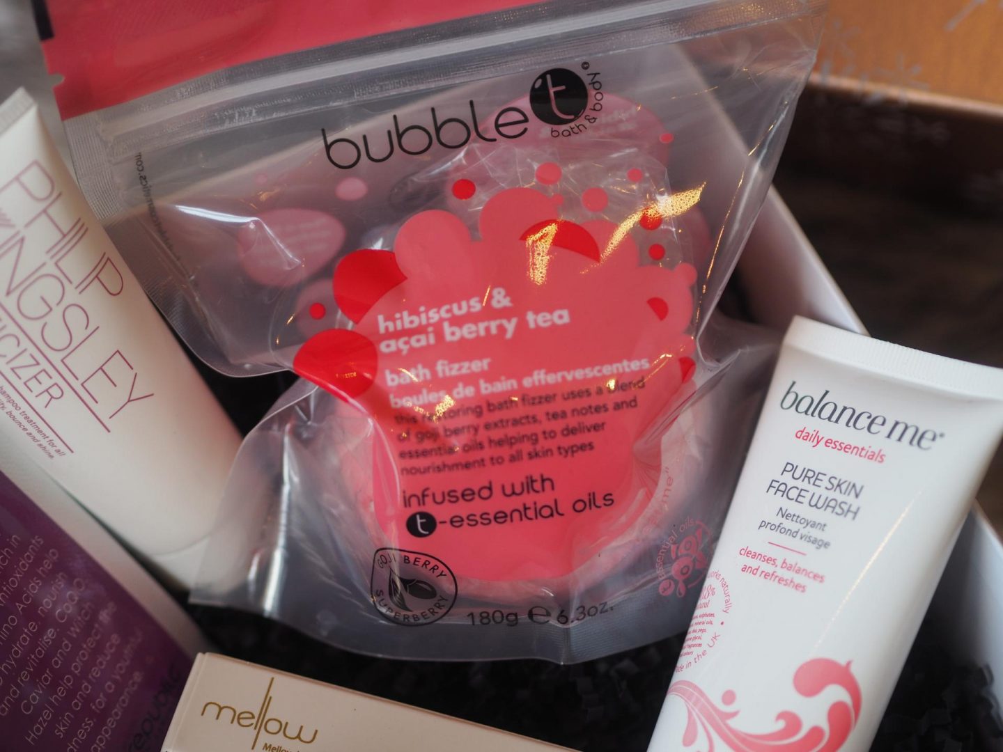 lookfantastic-lfxmas-beauty-box-december-7