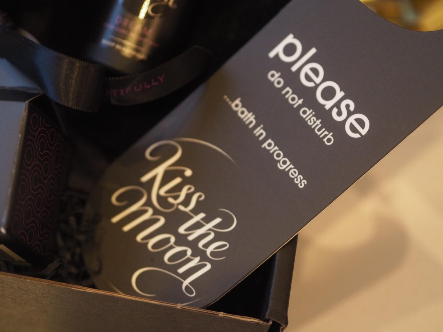Kiss the Moon &ndash; Dream After Dark Bedside Gift Set with Lavender & Bergamot