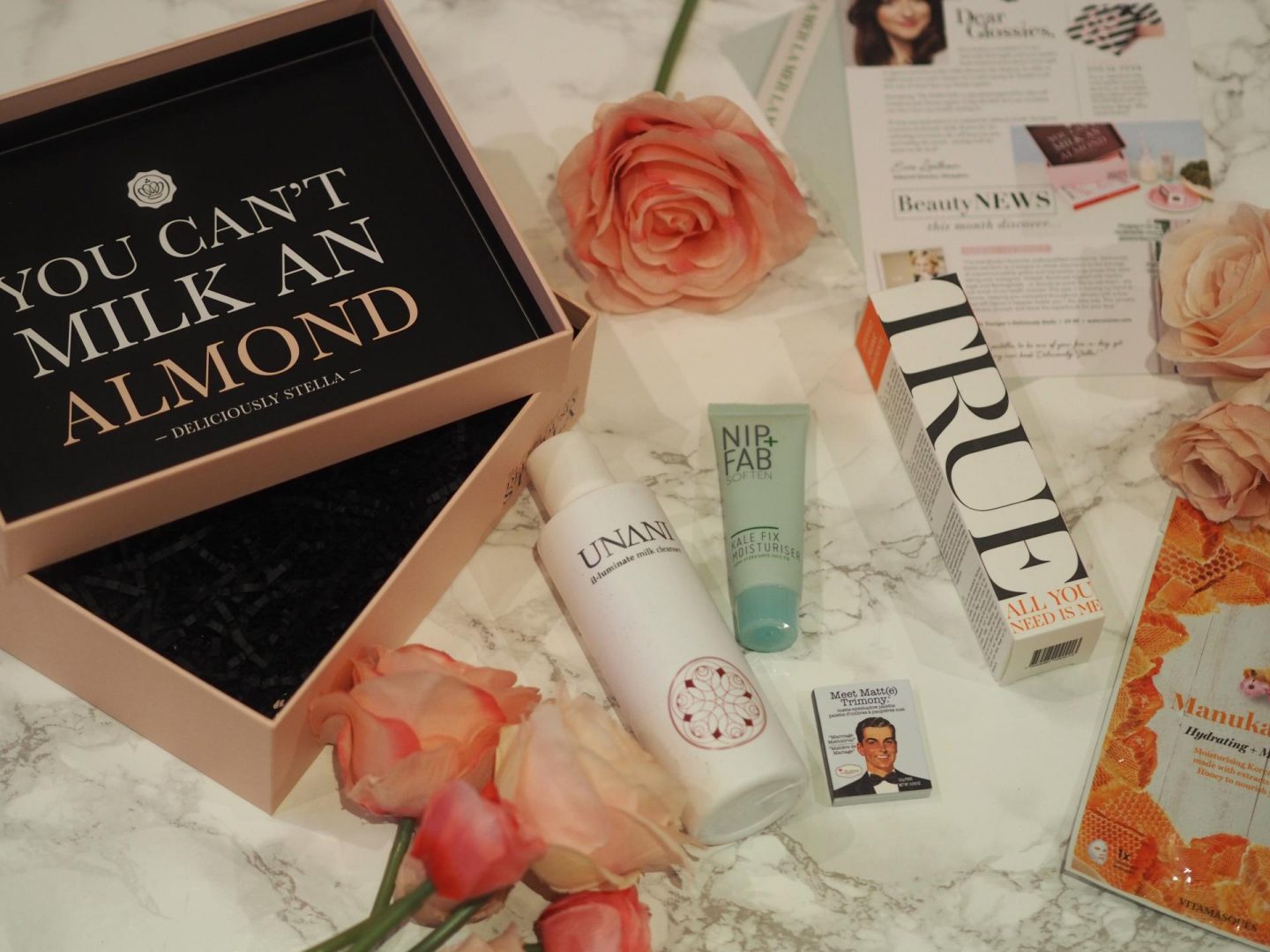 Glossybox X Deliciously Stella: Unboxing