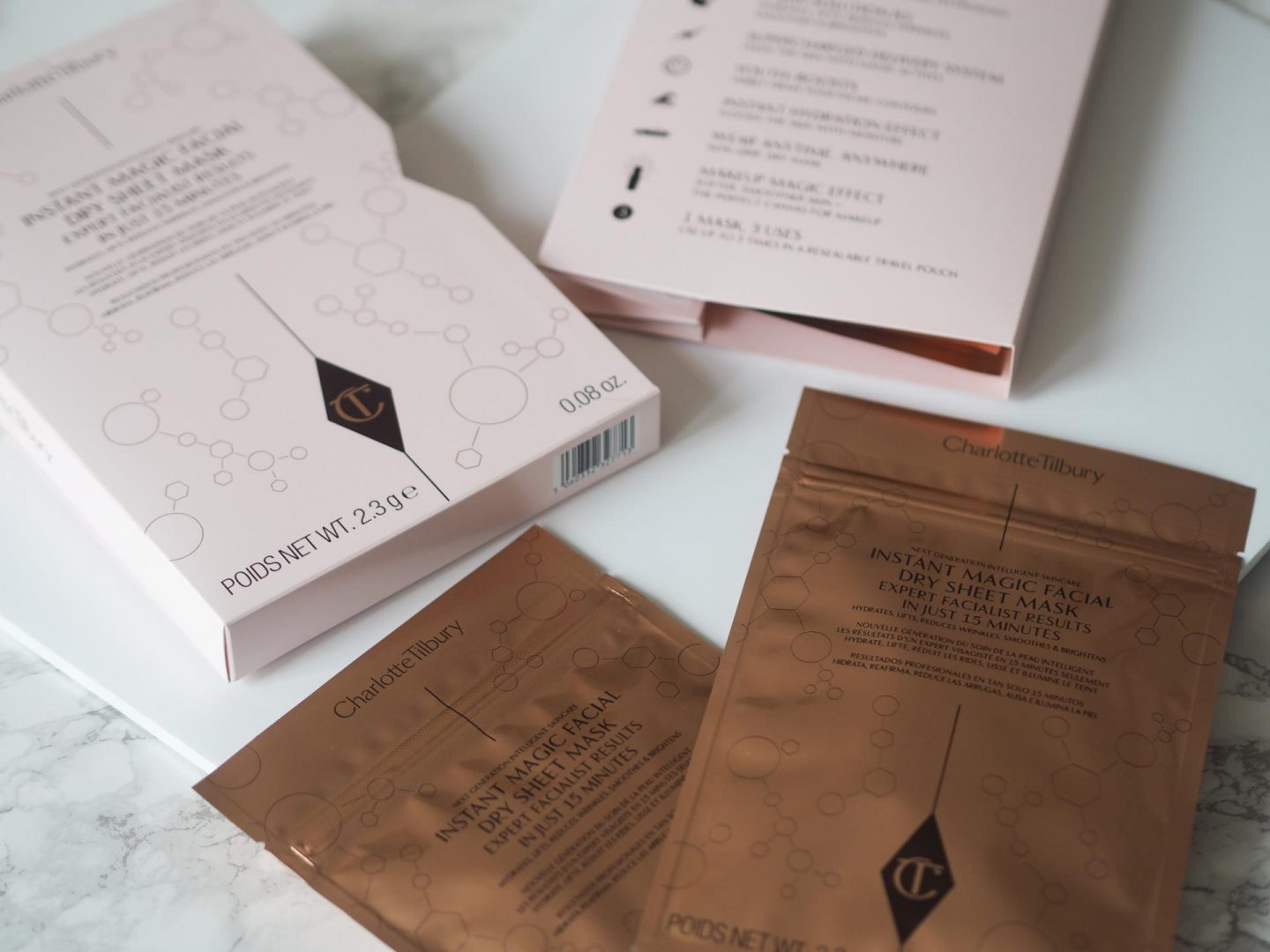 Charlotte Tilbury Instant Magic Facial Dry Sheet