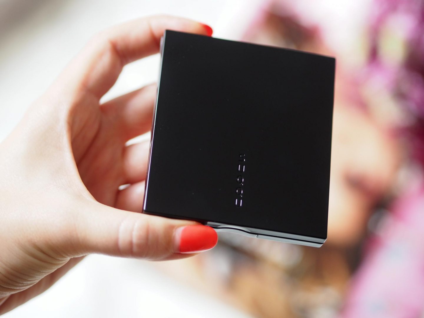 Japanese Beauty - Product: Suqqu Blend Color Eyeshadow 01 Kakitsubata
