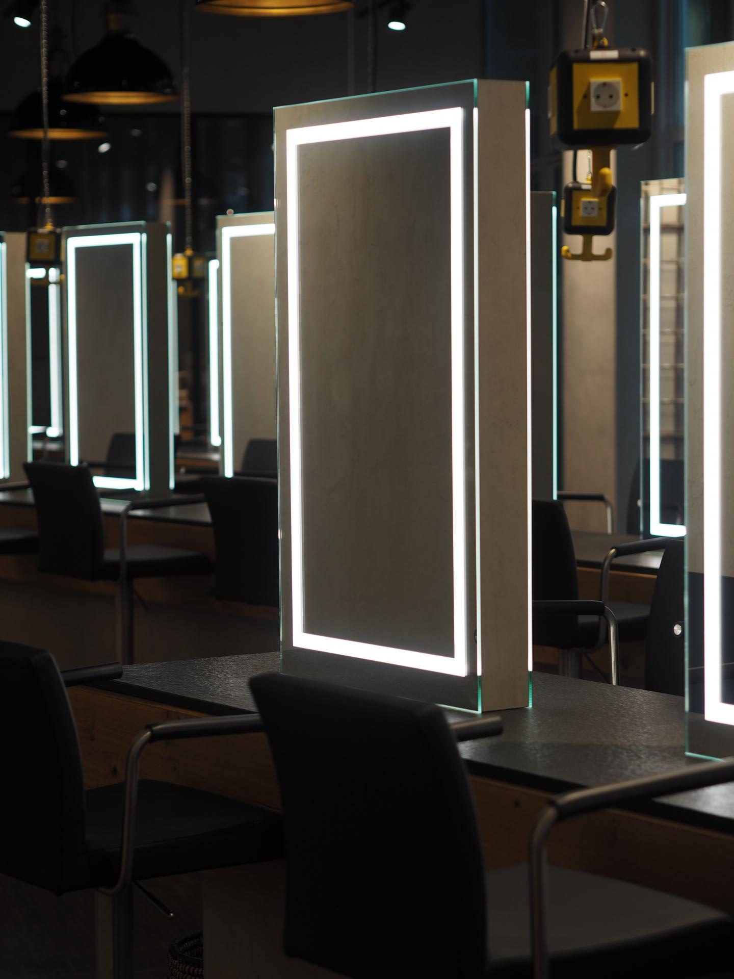 Blush Hour in Dusseldorf 