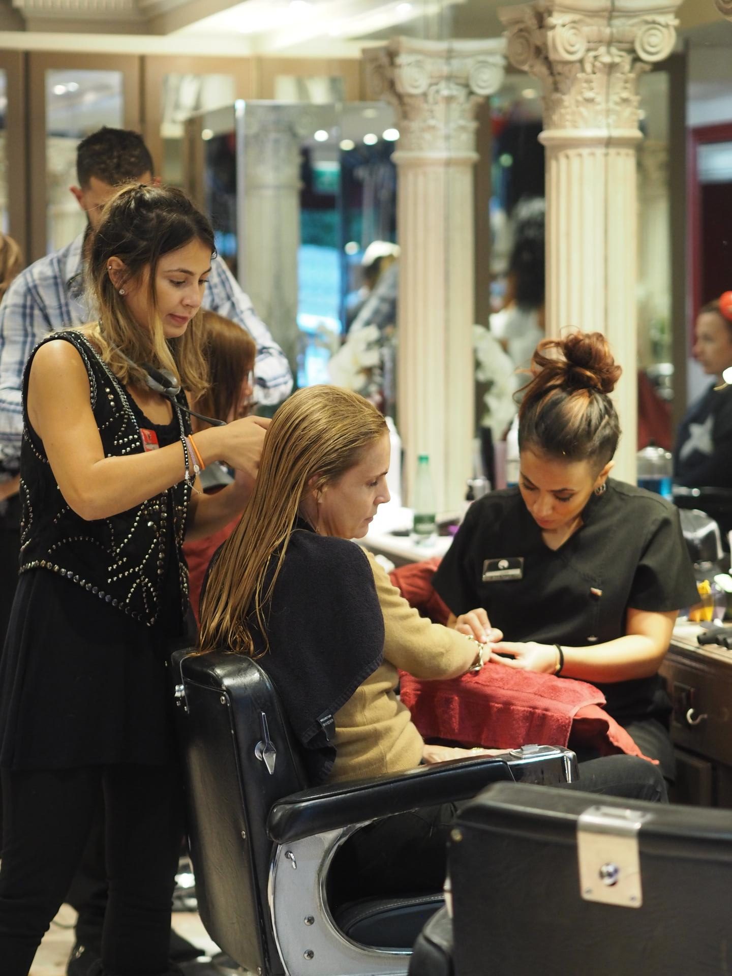 Scissors Palace Holland Park (31) Beauty Rocks