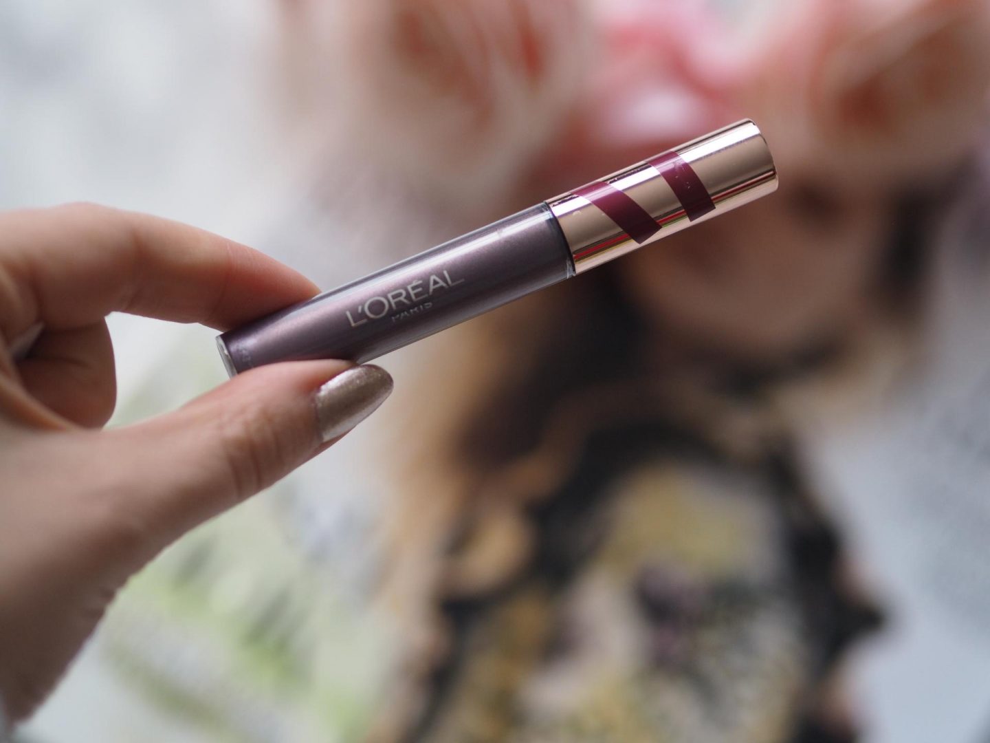 L’Oreal Paris Lip Paint Metallic in Internet