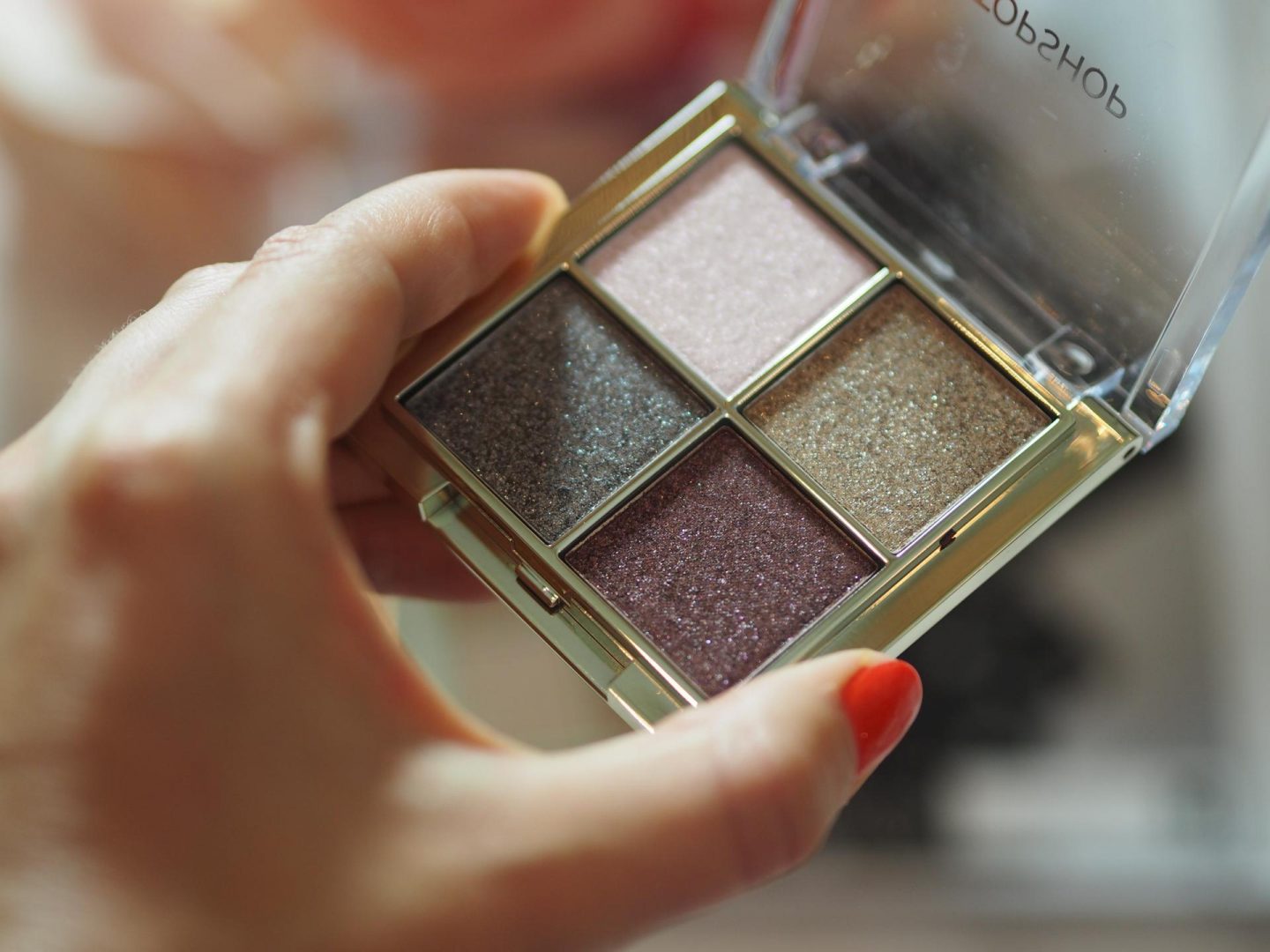 Topshop Eyeshadow Palette in Virtual Reality
