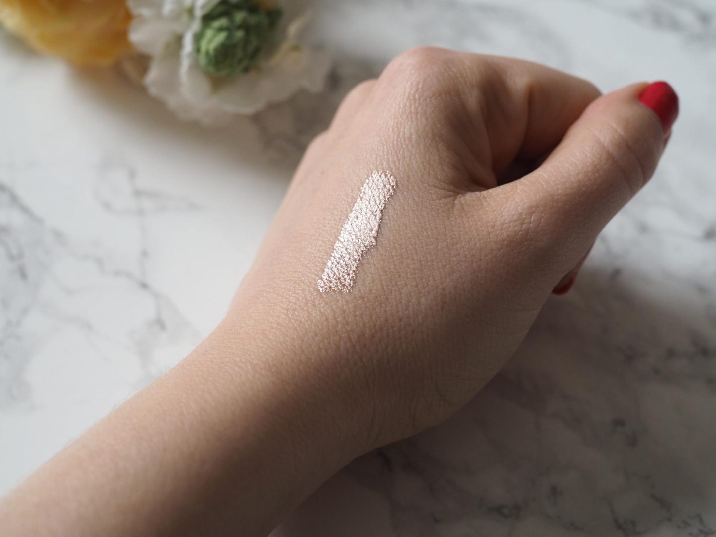 Stila Shimmer & Glow Liquid Eye Shadow in Kitten