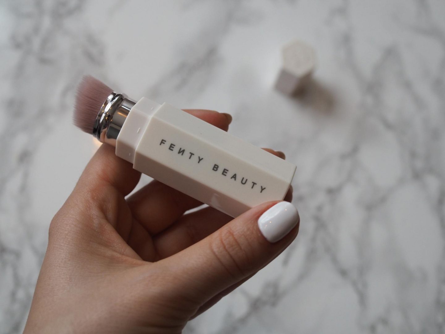 Fenty Beauty Portable Highlighter Brush