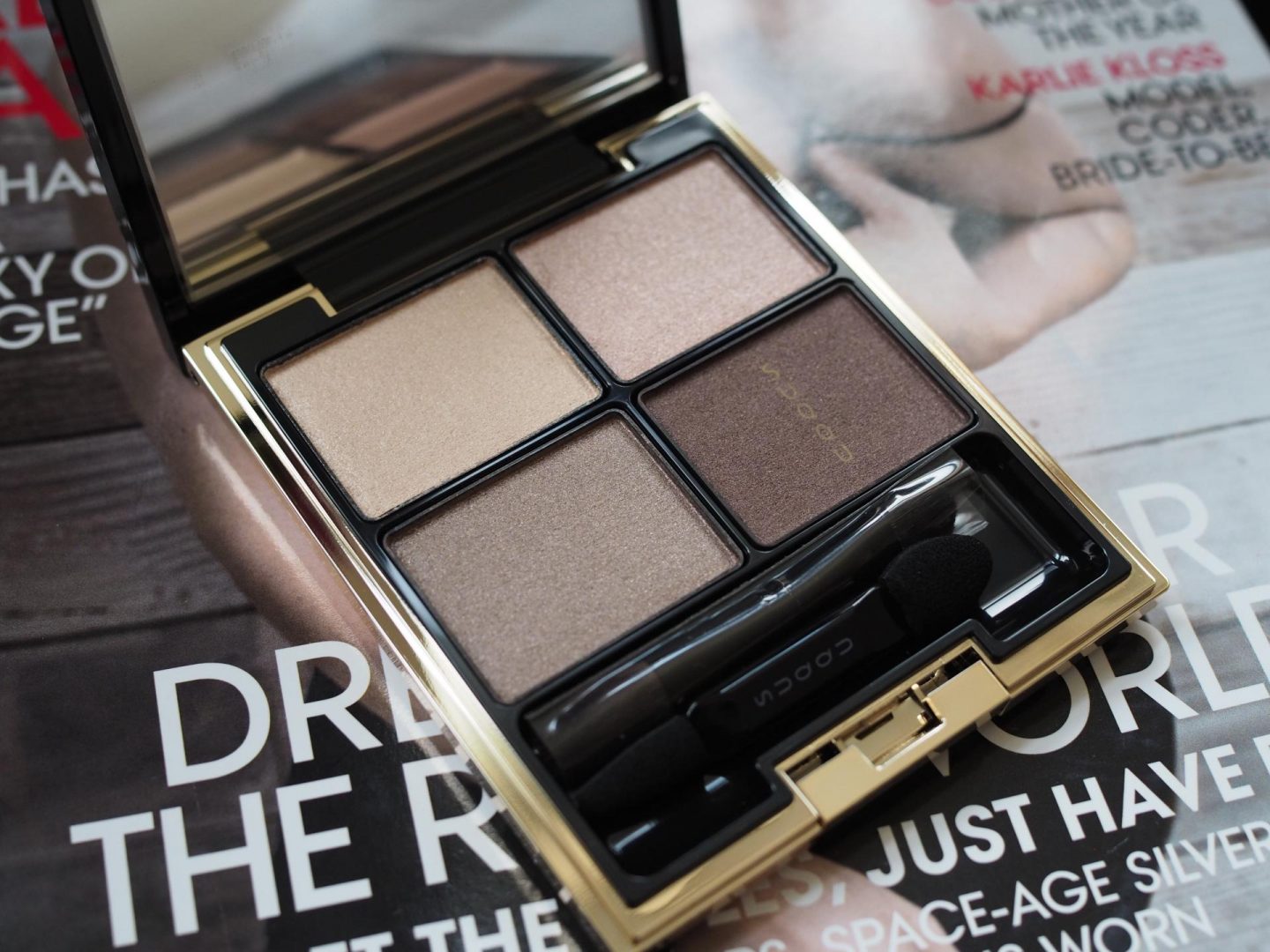 Suquu Designing Color Eyes in Yuushakuyaku