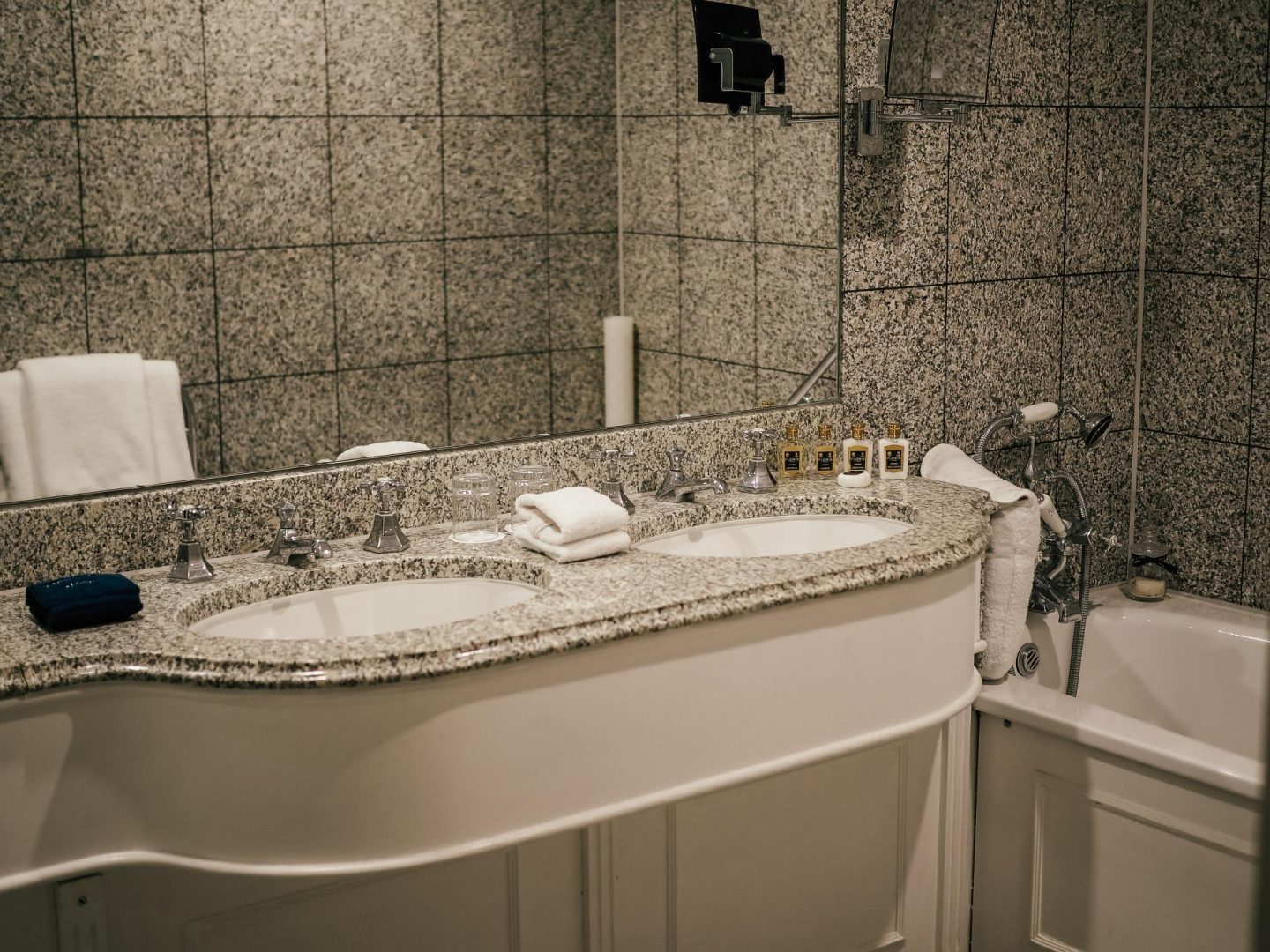 Dukes Hotel London junior suite bathroom