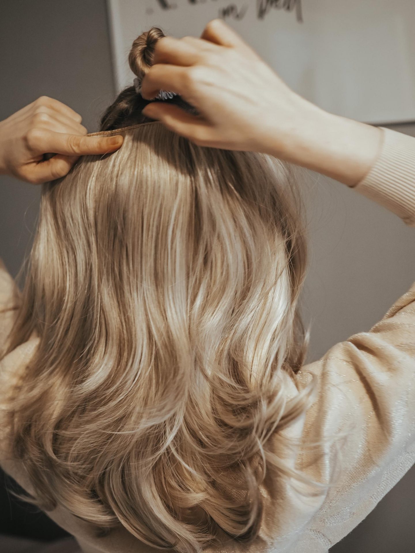 how to put in clip in extensions
