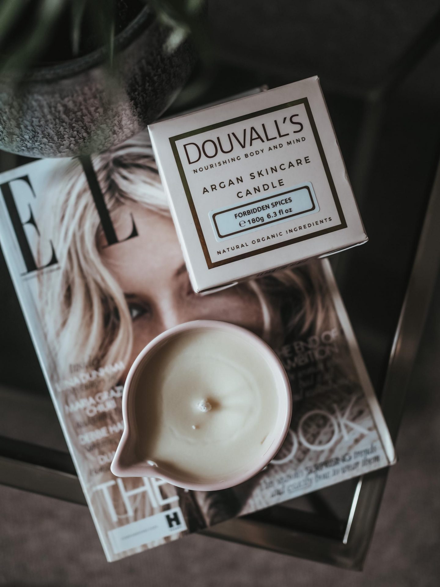 Douvall’s Argan Skincare Candle